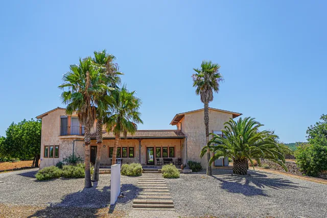 Außenansicht der Finca Mia Limon auf Mallorca